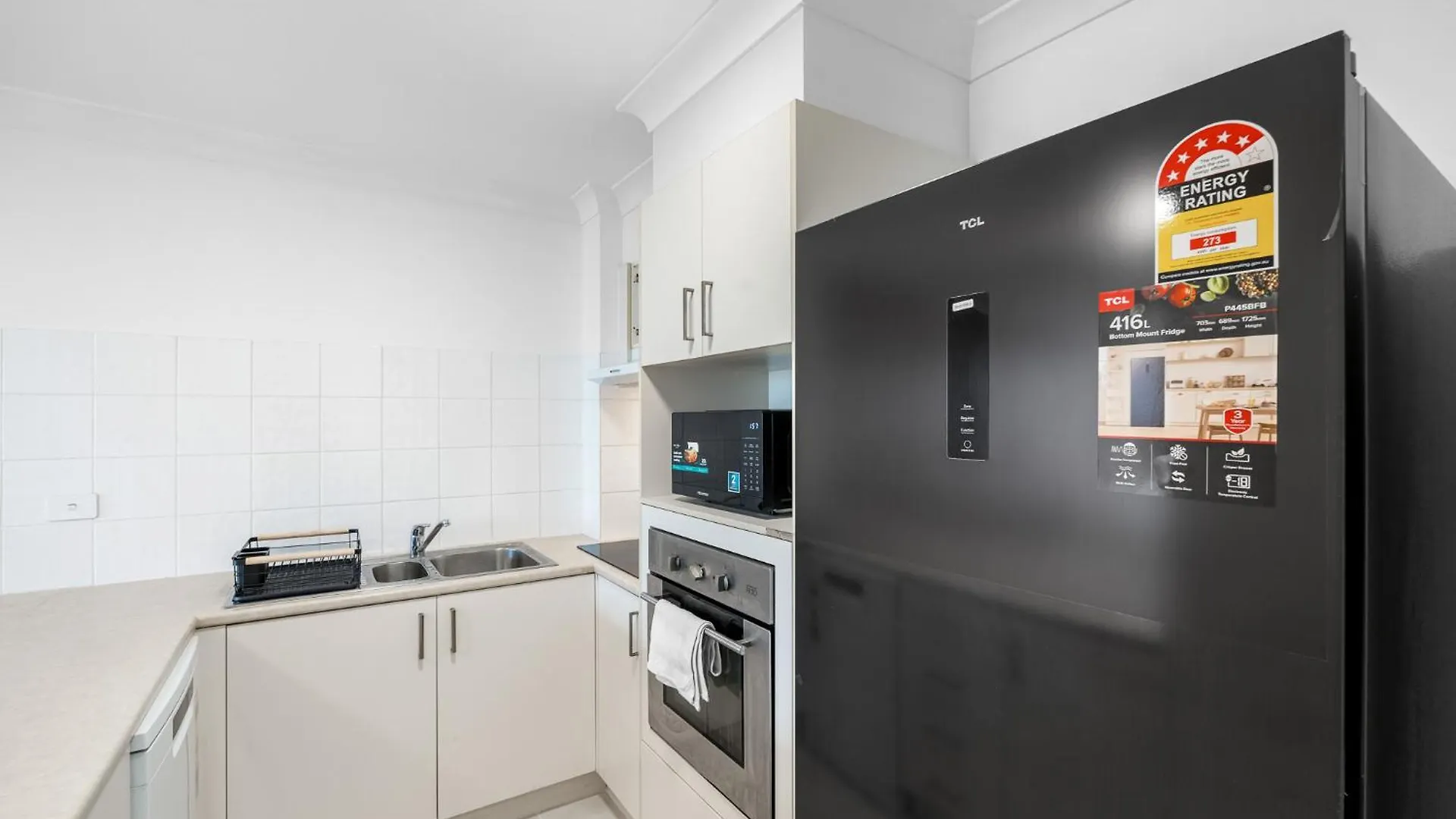 The Hideaway - Riverside Central Surfers 2Br Apartment With Parking And Pool Gold Coast Australia