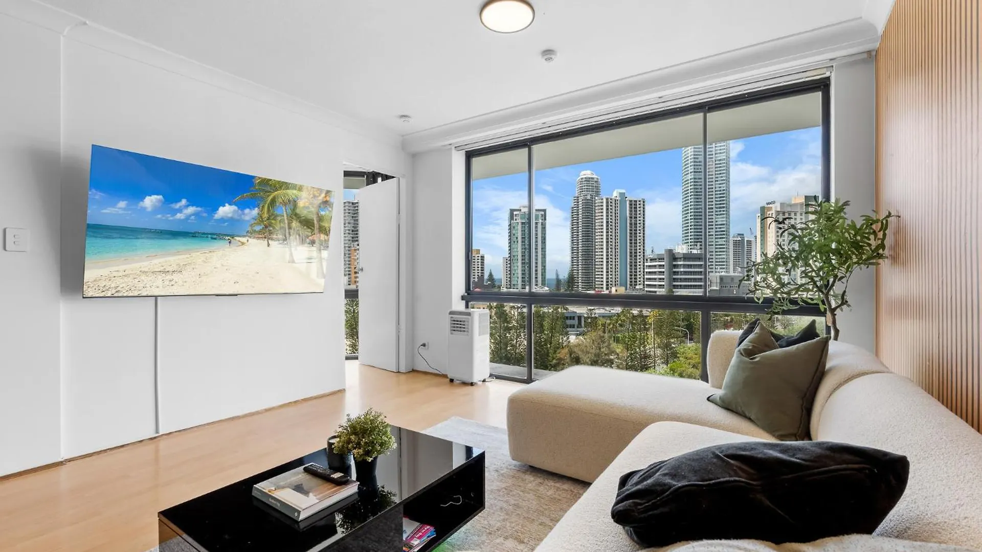 The Hideaway - Riverside Central Surfers 2Br Apartment With Parking And Pool Gold Coast